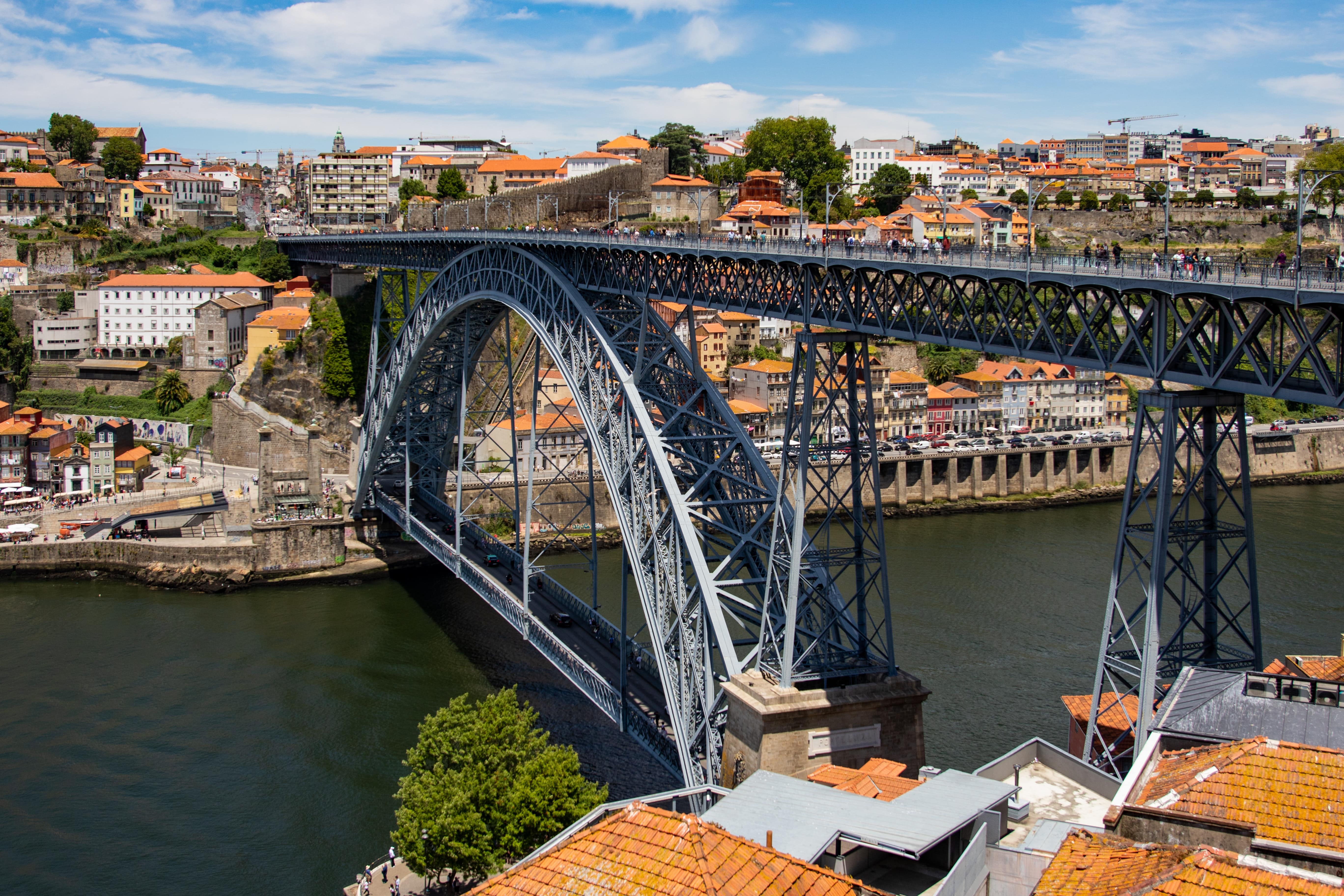 The D. Luis I bridge in Porto, Portugal EOR services