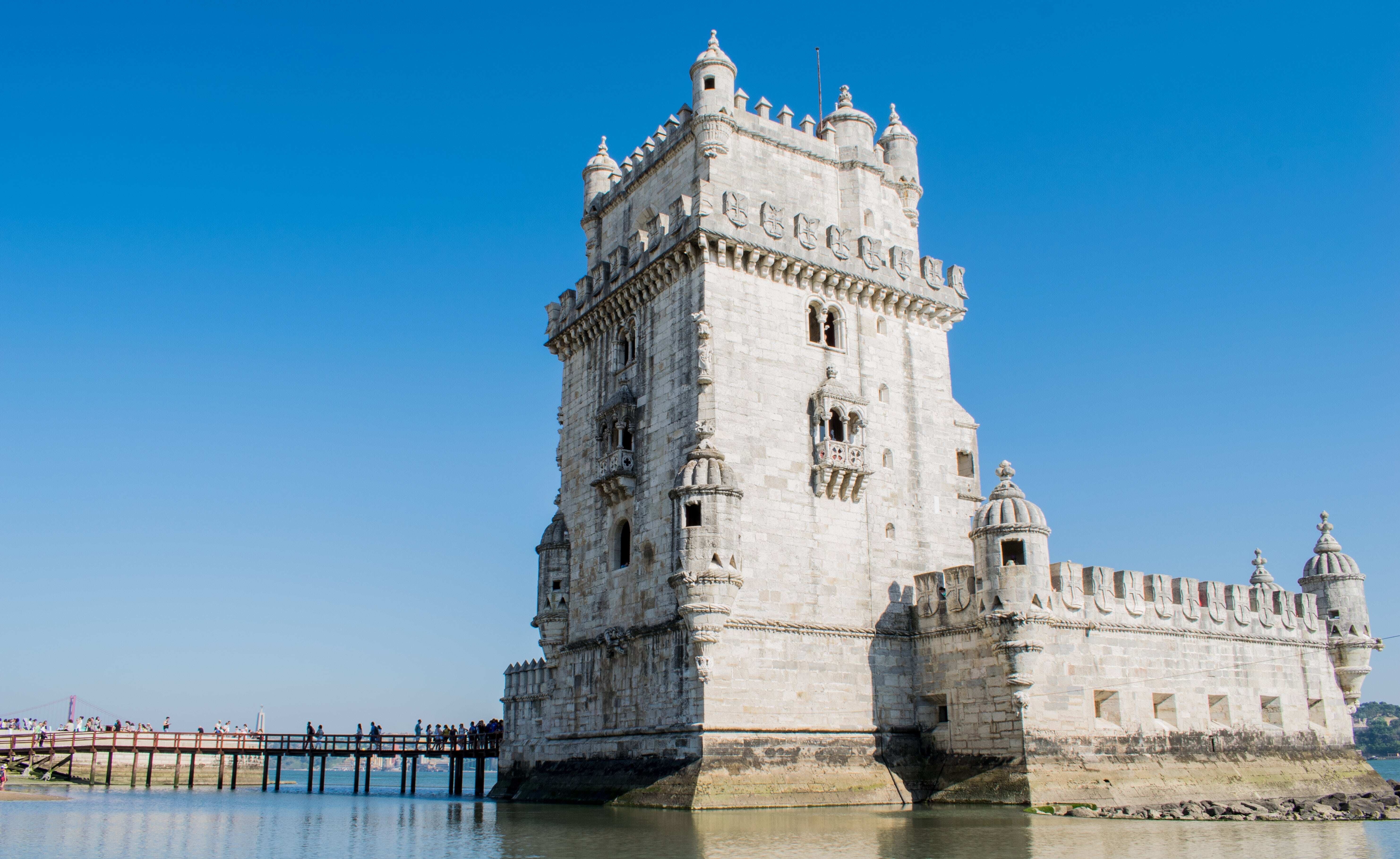 White Castle in Lisbon, Portugal PEO & EOR 